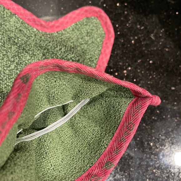 Fruit and Vegetable Mit - 45% Recycled Materials - NEW - Green/Pom Trim - Picture 3 of 9